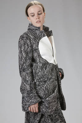 long jacket in black and white polyester and rayon graffito on a velvet effect base - ANREALAGE 