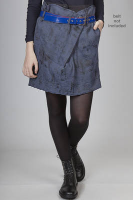 miniskirt in polyester and elastane canvas with  a worn-out velvet effect printing  - 274