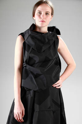 ISSEY MIYAKE - 132 5. Issey Miyake –Short Top With Algorithmic Origami ...