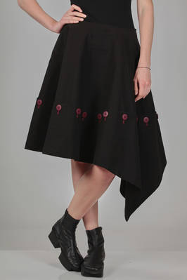 knee-length skirt, asymmetrical, in cotton canvas with buttons in contrasting colour  - 73