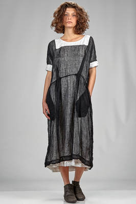 Daniela Gregis Clothes: innovative and artisan. :: Ivo Milan