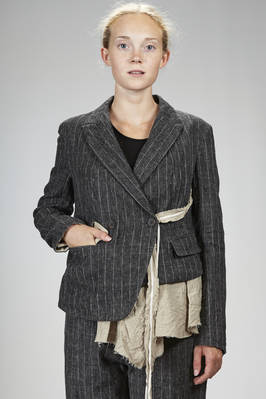 hip length jacket in linen, wool, silk and nylon pinstripe with shantung effect, lined with linen, silk and washed cotton canvas  - 161