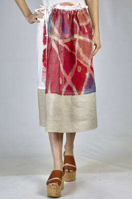 under-the-knee skirt in linen canvas and with an hand-painted linen part with the inside in poplin cotton  - 195