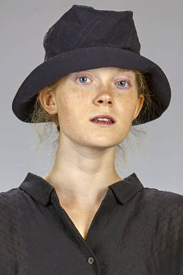 double fabric panama-style hat: cotton canvas, linen, and virgin wool  - 161