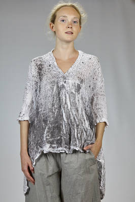 camicia lunga e ampia in tela lavata di lino con spruzzate di colore date a mano - DANIELA GREGIS 