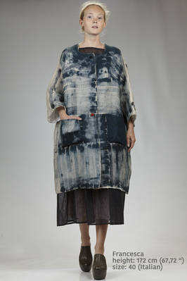 wide, under-the-knee coat, in hand-painted linen mesh and cotton popeline  - 195