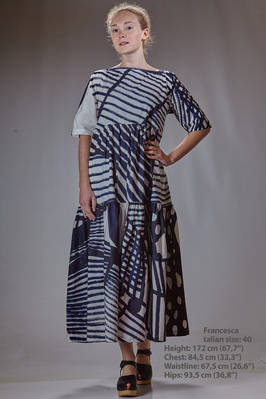 long and wide dress in light cotton canvas with irregular brushstroke pattern - DANIELA GREGIS 