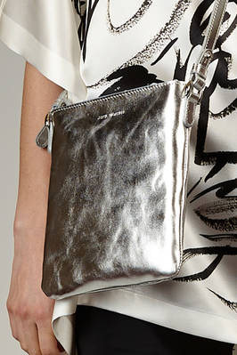 small shoulder bag in silver leather  - 74