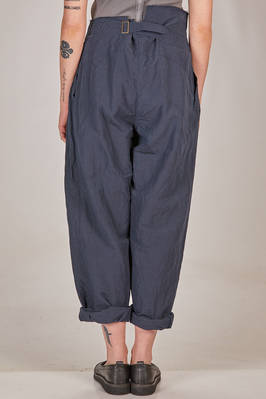 wide trousers  in washed cotton and linen canvas,, staggered high waist with raw cut profiles, rear central strap, pleats sewn on the front at the belt, diagonal welt pockets on the sides - MARC LE BIHAN 