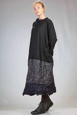 long and wide dress in wool stocking stitch and crinkled bicolor polyester - SHU MORIYAMA 