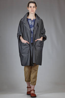 over-the-knee, wide overcoat in light polyester canvas  - 123