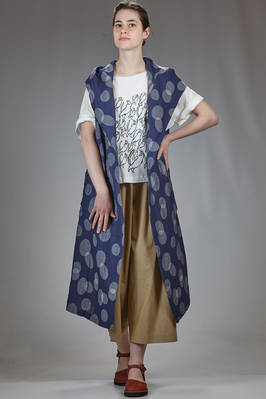 long and wide waistcoat, in gauze doubled with Japanese textile paper, cupro and nylon with polka dots  - 123