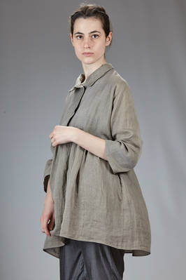 camicia lunga e ampia, in garza doppiata di carta tessile, cupro e nylon a pois tono su tono - SHU MORIYAMA 