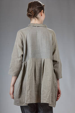 camicia lunga e ampia, in garza doppiata di carta tessile, cupro e nylon a pois tono su tono - SHU MORIYAMA 