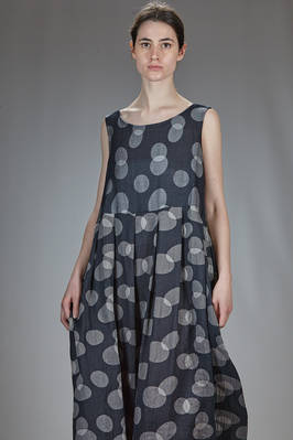 long and wide dress, in gauze doubled with Japanese textile paper, cupro and nylon with polka dots - SHU MORIYAMA 