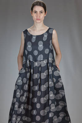 long and wide dress, in gauze doubled with Japanese textile paper, cupro and nylon with polka dots - SHU MORIYAMA 