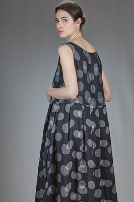 long and wide dress, in gauze doubled with Japanese textile paper, cupro and nylon with polka dots - SHU MORIYAMA 