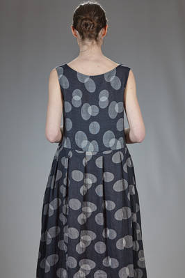 long and wide dress, in gauze doubled with Japanese textile paper, cupro and nylon with polka dots - SHU MORIYAMA 