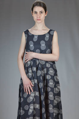 long and wide dress, in gauze doubled with Japanese textile paper, cupro and nylon with polka dots - SHU MORIYAMA 