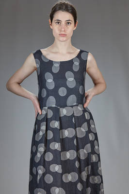 long and wide dress, in gauze doubled with Japanese textile paper, cupro and nylon with polka dots - SHU MORIYAMA 