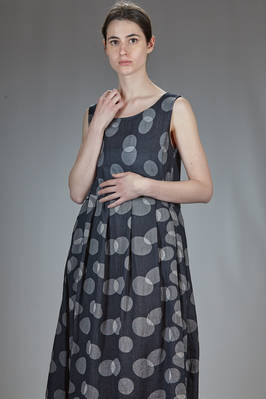 long and wide dress, in gauze doubled with Japanese textile paper, cupro and nylon with polka dots - SHU MORIYAMA 