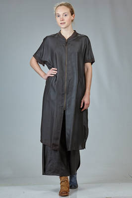 long and wide waistcoat in antibacterial silk worked in clay  - 372