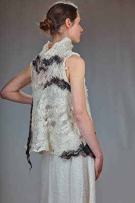 maglia in nuno feltro di seta, canapa e lana - AGOSTINA ZWILLING 