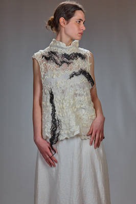maglia in nuno feltro di seta, canapa e lana - AGOSTINA ZWILLING 