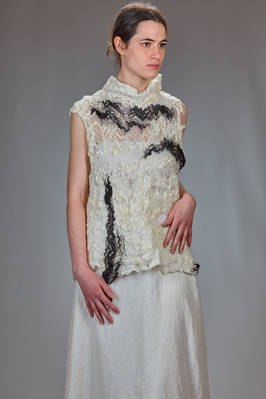 maglia in nuno feltro di seta, canapa e lana - AGOSTINA ZWILLING 