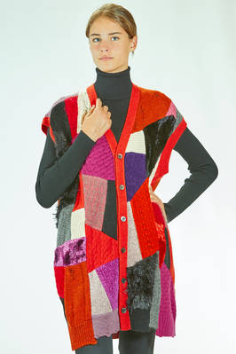 gilet lungo e morbido in maglia a patchwork multicolor di lana, nylon, rayon e poliestere - JUNYA WATANABE 