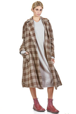 wide, below-the-knee coat in washed wool vichy  - 380