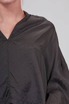 wide shirt, hip length, in washed cupro taffetas - COMME des GARÇONS - COMME des GARÇONS 