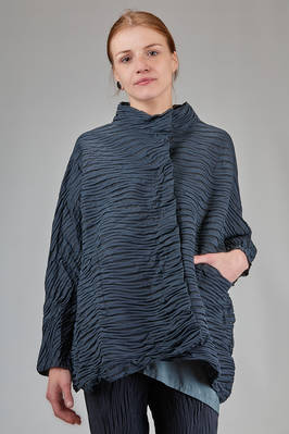 long wide jacket in crinkled - froissè – textile paper and nylon  - 123