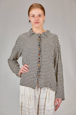 long straight shirt in soft checkered seersucker made of viscose, wool and elastane  - 382