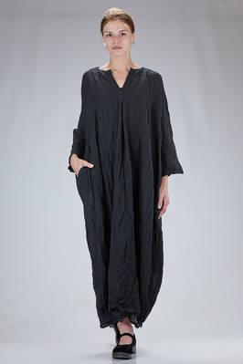 long and wide dress in washed wool gauze  - 195