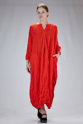 long and wide dress in washed wool gauze  - 195