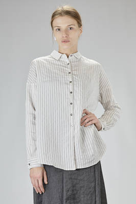 hip-length shirt, wide, in vertical stripe modal, polyamide, and cupro fabric  - 370