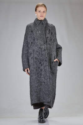 long wide coat in double-knit fabric of wool, mohair, polyamide, yak, and elastane  - 227