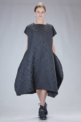 wide under-the-knee length dress in foliage jacquard made of washed techno polyester fabric  - 157