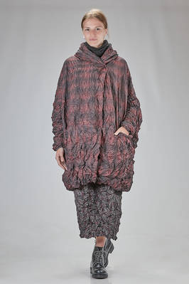 oversized knee-length down jacket in polyester froissé with tone-on-tone check print  - 123