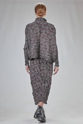wide hip-length jacket in polyester froissé with foliage pattern - SHU MORIYAMA 