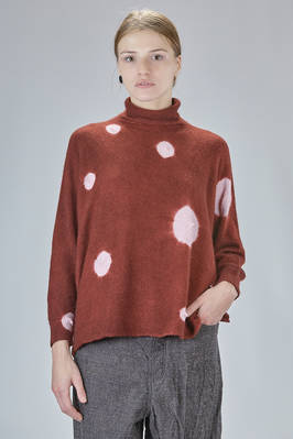 wide hip-length sweater in ultra-soft cashmere knit with scattered polka dots  - 352