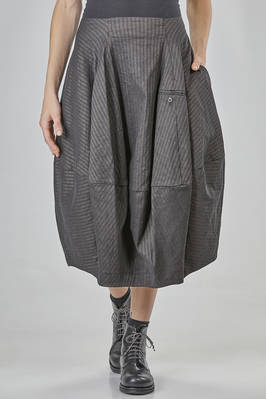 wide skirt, below the knee, in vertical tone-on-tone striped stretch cotton, linen, and elastane canvas  - 392