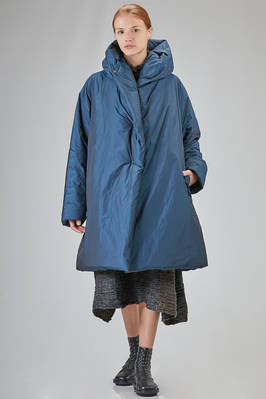 long and wide coat in iridescent polyester taffetas  - 123