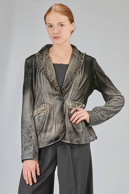 hip-lenght jacket, slim, in smooth viscose, silk and elastan velvet  - 405