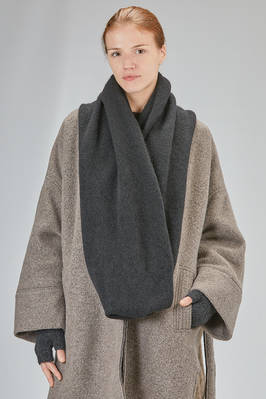 wide neck warmer in stretch merinos wool, yack, polyamide and elastan knit  - 407