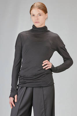 turtleneck sweater, long and lean, in light virgin wool and polyamide jersey  - 407