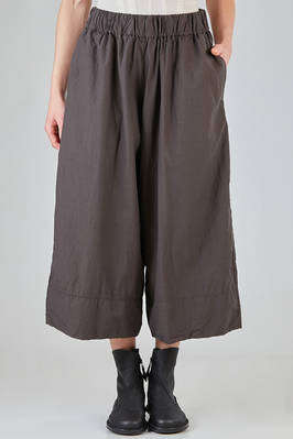 under the knee trousers, wide, in washed cotton canvas garment dyed  - 370