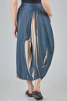 long, wide and asymmetric skirt in polyester canvas with floral pattern - HIGH 