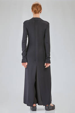 cardigan lungo, asciutto e sfiancato, in maglia mini-rib di viscosa e poliestere - ISABEL BENENATO 